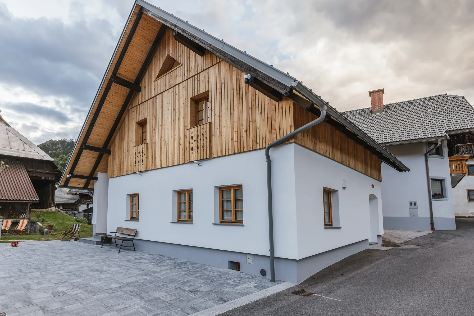 Exterior view of Alpine House 77 holiday chalet in Podkoren